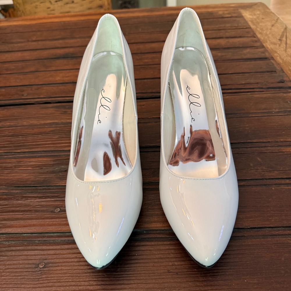 Ellie White Patent Pointed Toe Stiletto Pumps Womens Size 13 Heels
